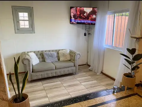 Casa 4 ambientes con 1 baño