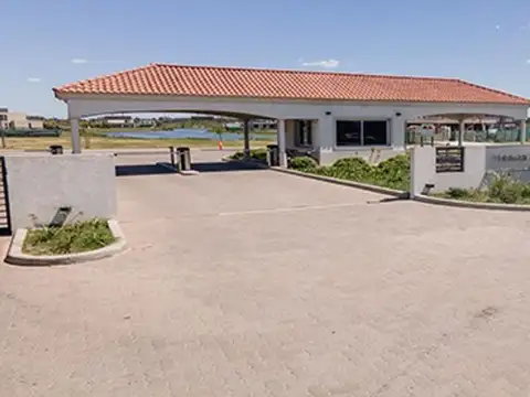 Lote a laguna en venta Magallanes
