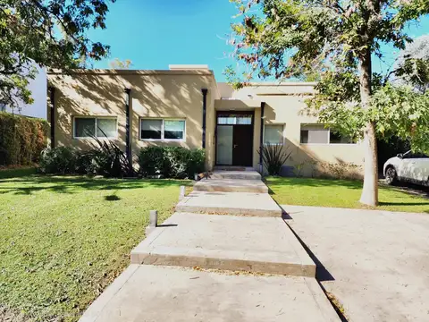 IMPECABLE PROPIEDAD IDEAL VIVIENDA