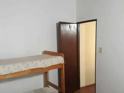 Depto Tipo Casa en Venta 40 años