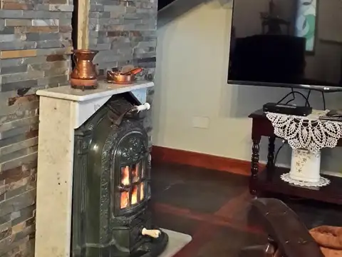 Casa 3 ambientes con 2 baños