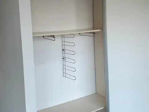 Villarroel 1100, Piso 8