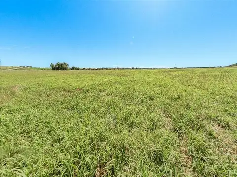 118 Ha Zona de Kiyú 70% Agrícolas