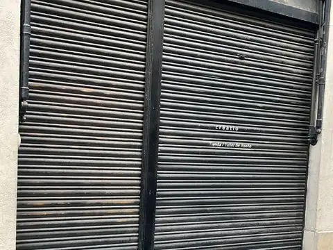 VENTA DE LOCAL EN RECOLETA