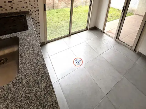 Depto Tipo Casa en Venta en Villa Ballester, USD 59.000