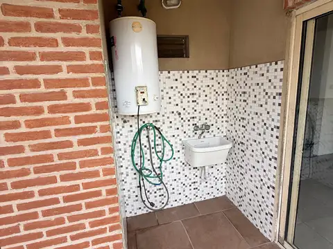 Depto Tipo Casa en Venta al Oeste