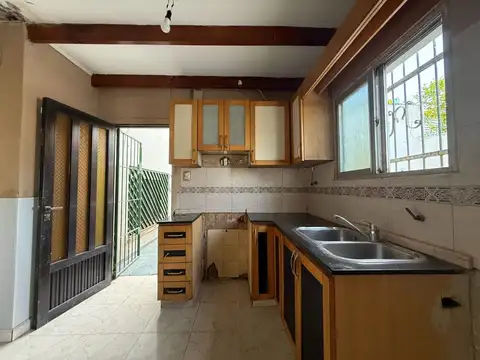 Depto Tipo Casa en Venta en Remedios de Escalada, USD 79.900