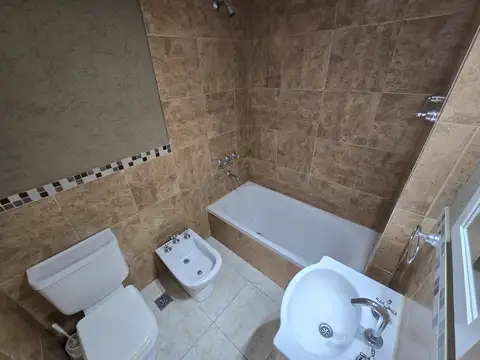 Departamento en Alquiler en Lanus Oeste, $ 490.000