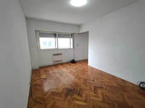 Amplio Depto. de 2 ambientes con una superficie total de 52 m²