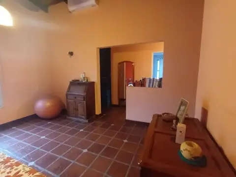 VENTA CASA 6 DORMITORIOS LOMAS D FATIMA AP CREDIT