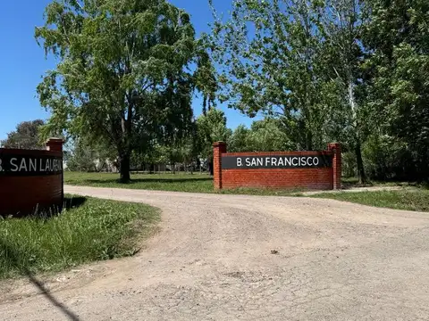 CASA EN VENTA EN BARRIO SAN FRANCISCO - MAXIMO PAZ