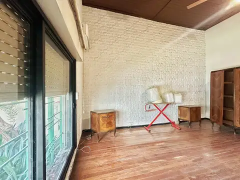 VENTA CASA 3 AMBIENTES COCHERA PATIO JARDIN VALENTIN ALSINA