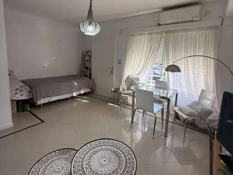 Depto Tipo Casa 2 ambientes con 1 baño