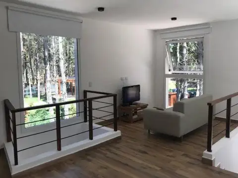 Casa en venta - 4 Dormitorios 3 Baños - Pinamar