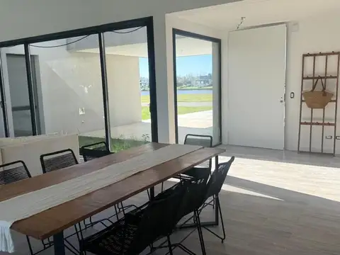 Casa en Venta al Oeste