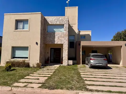 Casa en Venta en Juana Koslay, USD 239.500
