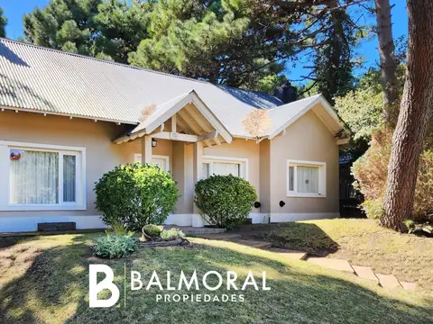 Casa en Alquiler - Zona Bosque / REF: 8012