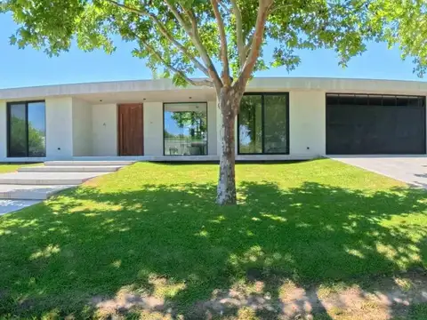 Venta Casa 6 Amb Estancias Del Pilar - Premium