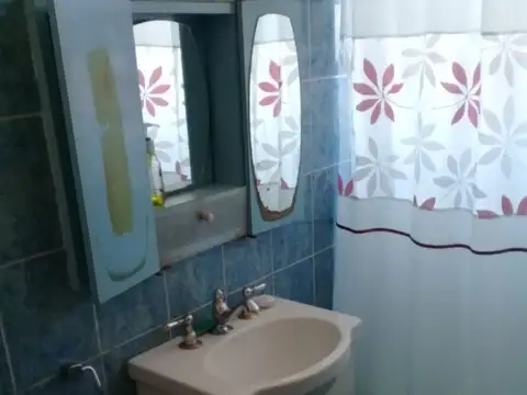 Depto Tipo Casa en Venta en Villa Adelina, USD 98.000