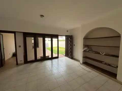 Depto Tipo Casa en Alquiler de 3 ambientes