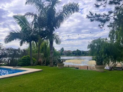 Venta Casa - Barrio Santa Catalina - Benavidez