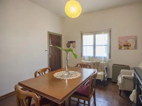 Ph en Venta de 4 Ambientes, con Patio en La Calabria, San Isidro