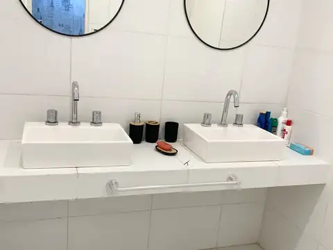 Casa en Alquiler Temporal con 2 cocheras