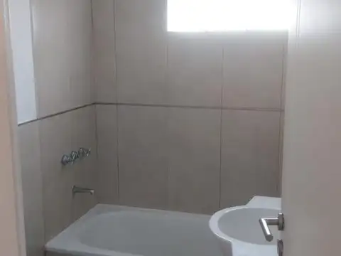 Departamento en Alquiler con 1 cochera