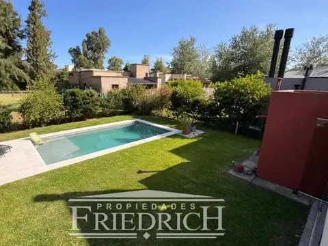 Casa en venta - Weston - Moreno
