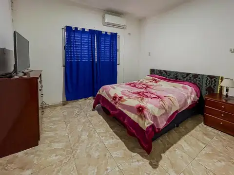 Casa 2 dormitorios y pileta, Colonia Avellaneda