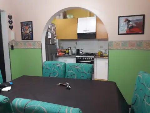 EN VENTA EN VILLA BOSCH CASA DE 3 AMBIENTES SOBRE LOTE DE 200M2 - FICHA 9090