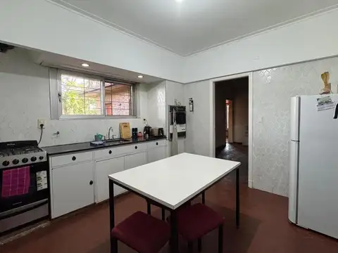 Casa en Venta en Rafael Calzada, USD 195.000