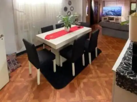 Depto Tipo Casa en Venta de 4 dormitorios