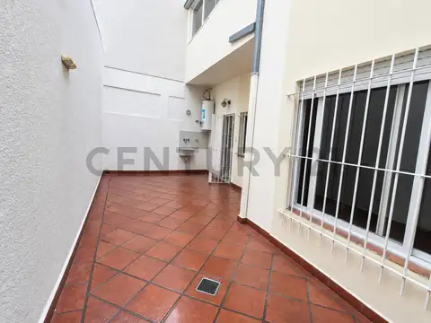 venta PH 3 ambientes, cochera, patio, sin expensas, Apto Credito