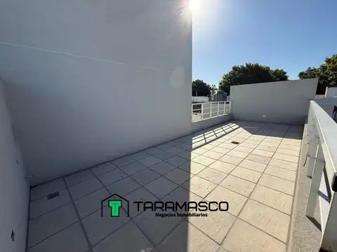 Depto Tipo Casa en Venta de 3 ambientes