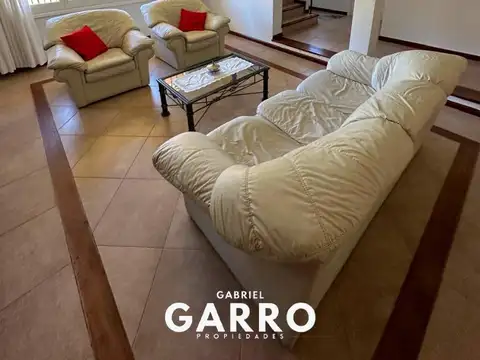 Casa 6 ambientes con 3 baños
