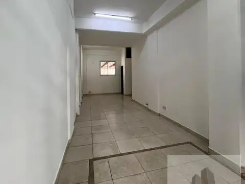Local en Alquiler en Nuestra Señora De Lourdes, $ 480.000