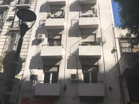 VENTA DE DEPARTAMENTO - PERON ONCE