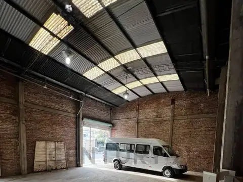 Lisandro de la torre 1500, Piso 1598