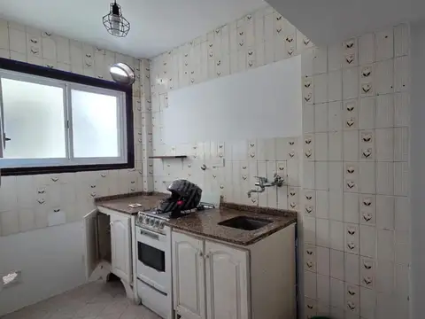 Maipu 2515 , Piso 6