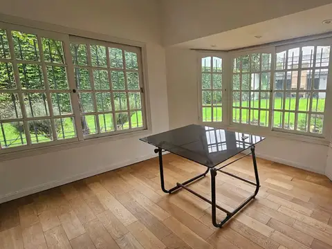 Casa en Venta en El Palomar, USD 470.000