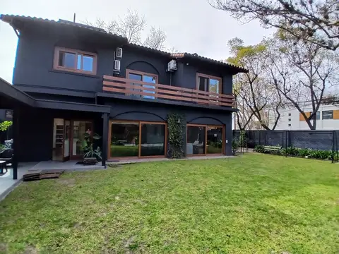Casa en Alquiler Temporal con 1 cochera