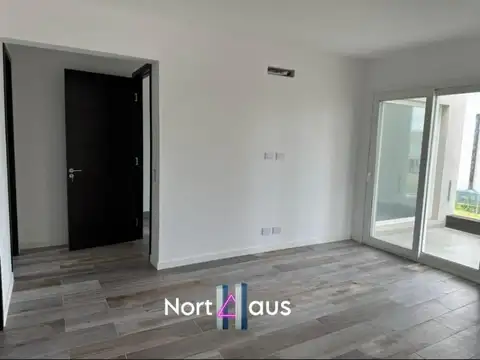 Casa 6 ambientes con 3 baños