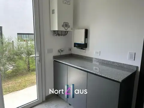 Hermosa casa, barrio Castaños Nordelta
