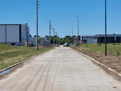 Excelente Polo industrial Spegazzini Lote industrial 2200 m2