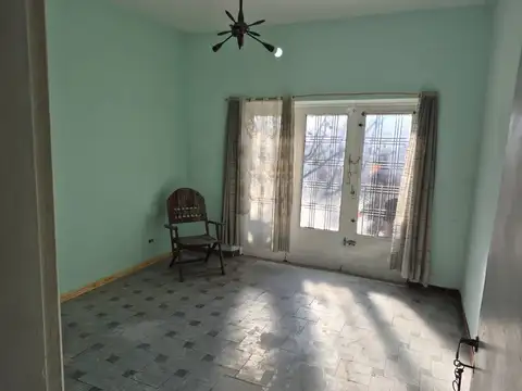 Depto Tipo Casa en Alquiler en Jose Leon Suarez, $ 750.000