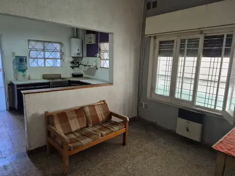 Depto Tipo Casa 3 ambientes con 1 baño