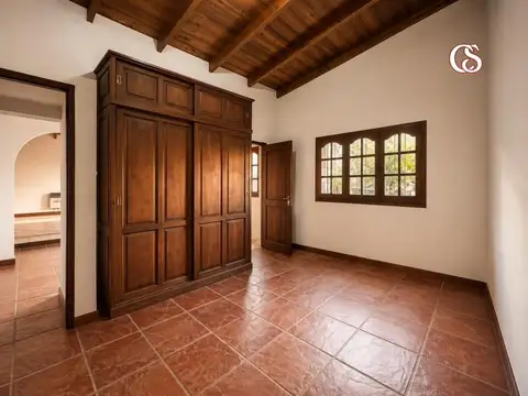 Exc casa tres dor vta jard/qcho/parrilla Las Rosas al 200