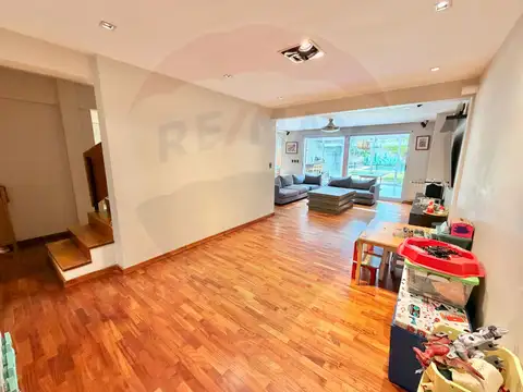 Casa 5 ambientes con 2 baños