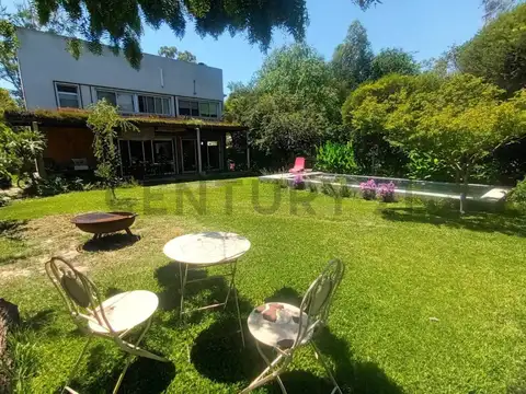 Isla de los Estados 500, Piso 0